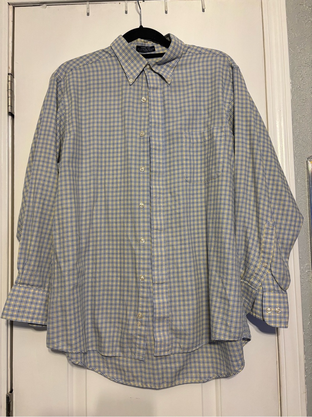 Izod Men's Light Blue and White Checked Button-Down Shirt